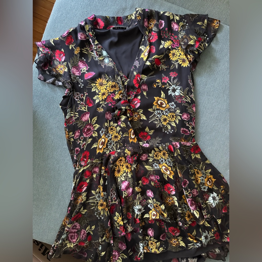 Alice and Oliva Floral Dress with Tie Detail